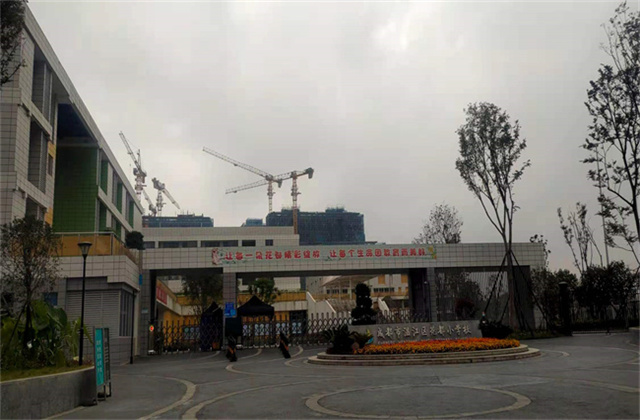 花都小学实拍图1